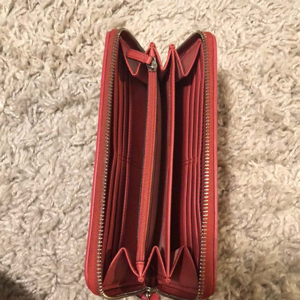 Coach Wallet - Picture 4 of 4